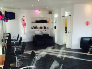 Acdc hairdressers hull salon inside